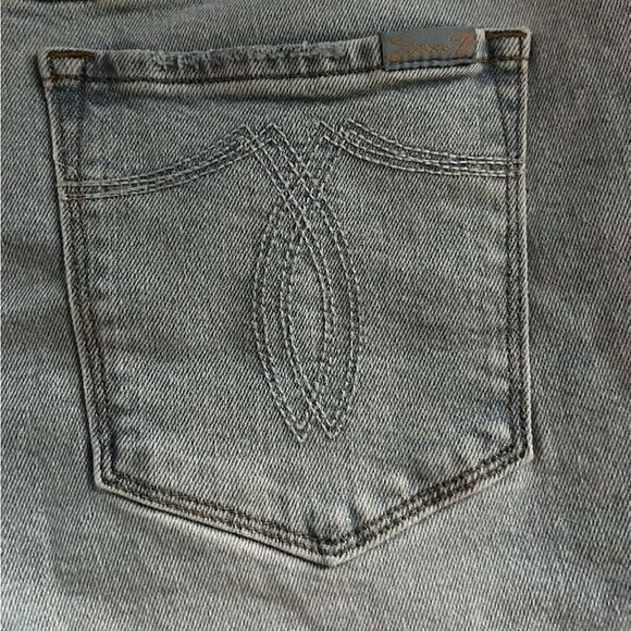 Seven7 Tummyless MidRise Bermuda Jean shorts Size 10 - Picture 10 of 13